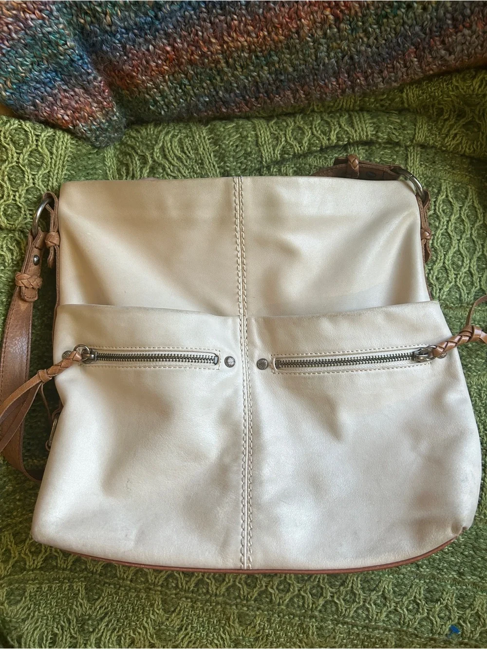 The Sak Ashland Leather Bucket Hobo Shoulder Bag Slouchy Boho Coastal Cream